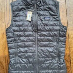 Patagonia Men’s Nano Puff Vest In Forge Grey NWT Size Small MSRP $189